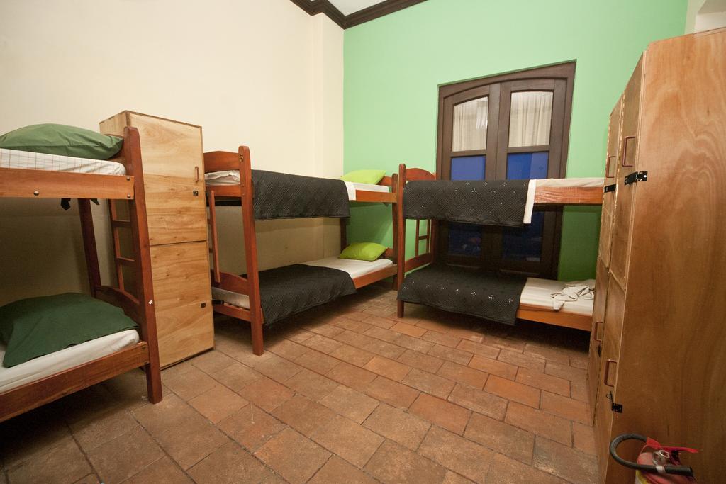 אסונסיון Black Cat Hostel מראה חיצוני תמונה