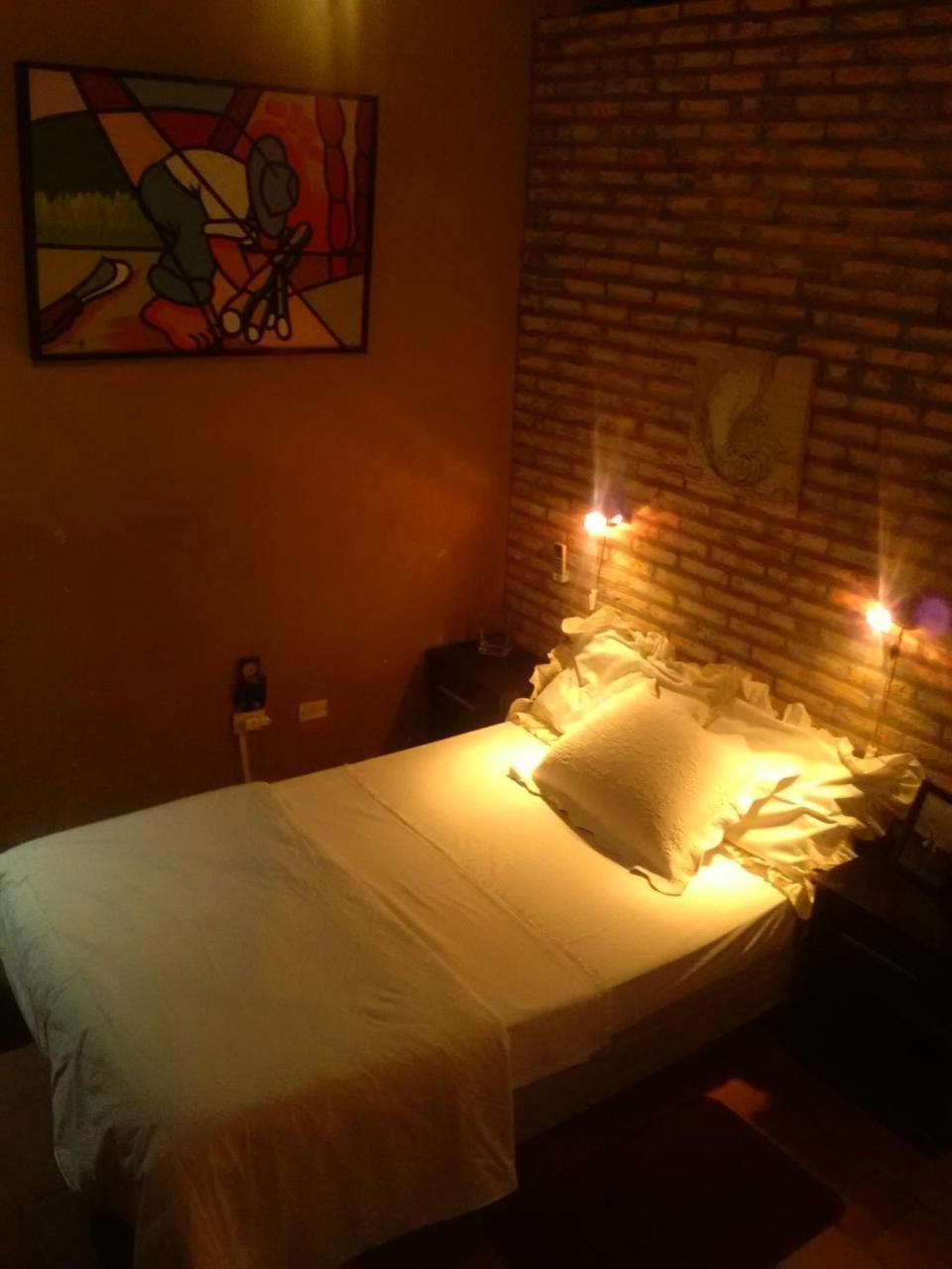 אסונסיון Black Cat Hostel מראה חיצוני תמונה
