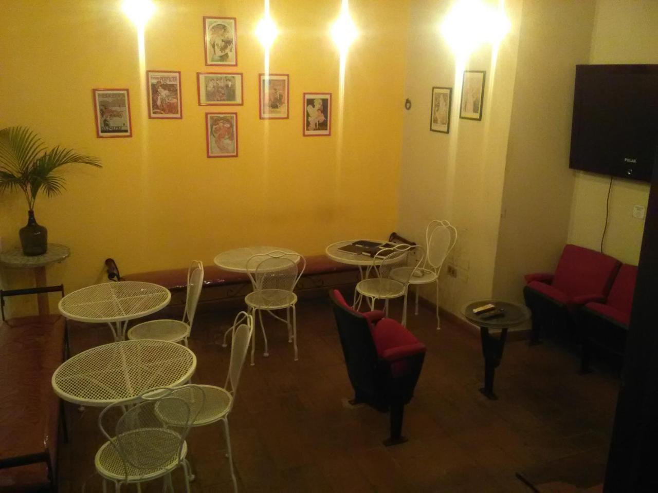 אסונסיון Black Cat Hostel מראה חיצוני תמונה